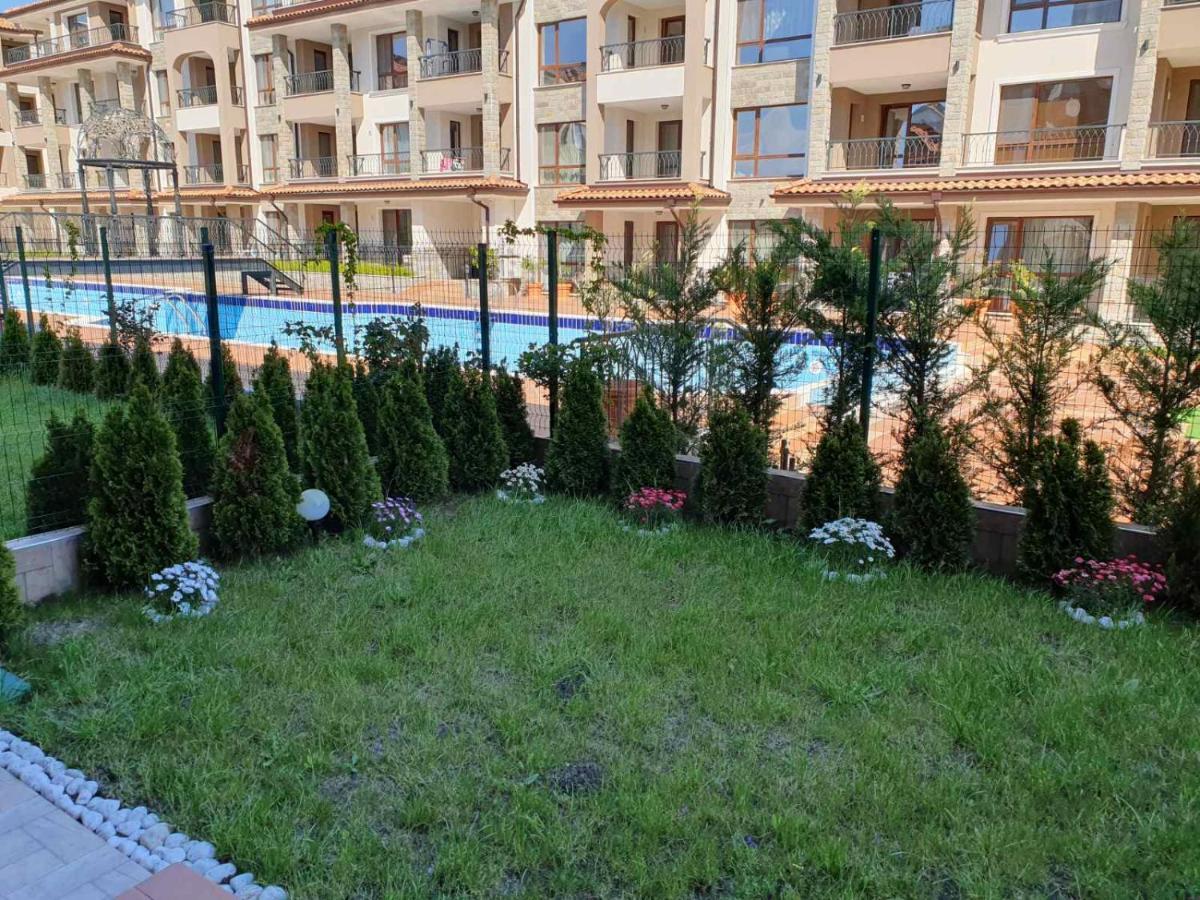 Sarafovo Sea Star Apartment Бургас Екстериор снимка